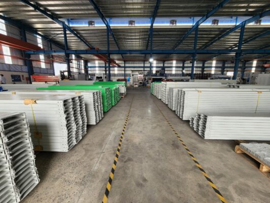 Khi nào có máng cáp? Khi nào dùng thang cáp?